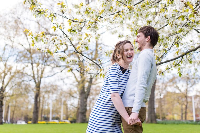 1512388775-seance-photo-couple-amoureux-londres-photographe-mariage-international-lille-paris (27)